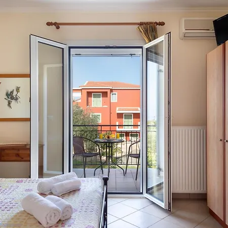 Vista Verde Apartment *